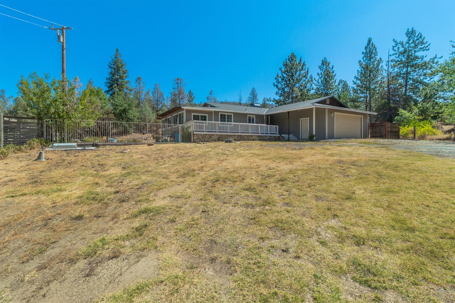 3600 Triangle Road Mariposa, CA 95338 - Photo 2 of 22