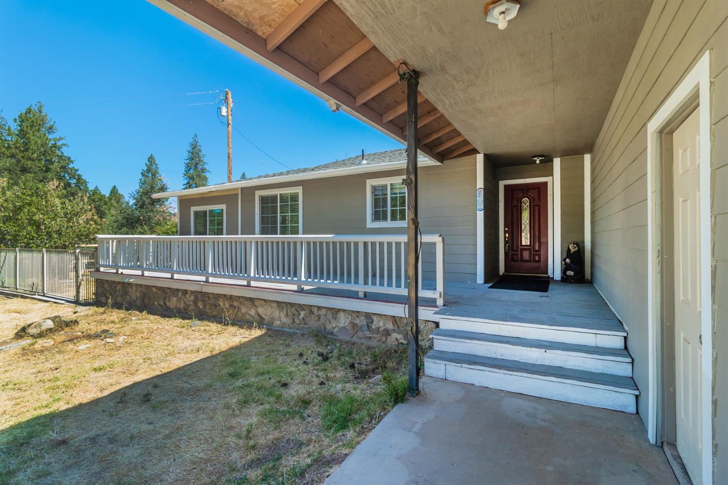 3600 Triangle Road Mariposa, CA 95338 - Photo 3 of 22