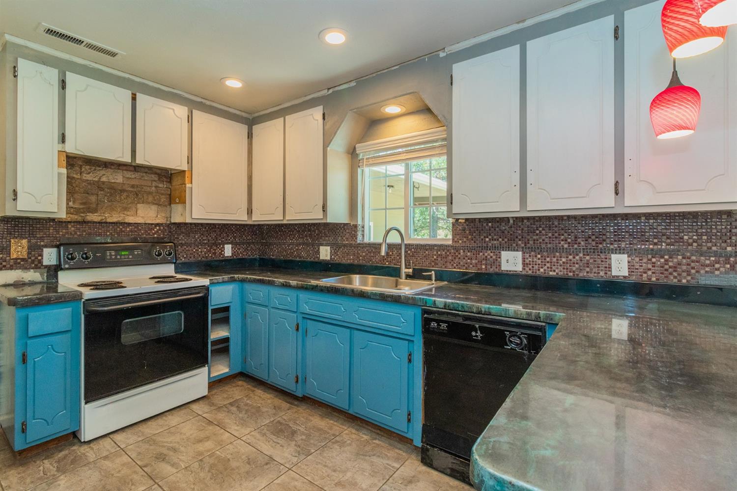 3600 Triangle Road Mariposa, CA 95338 - Photo 10 of 22
