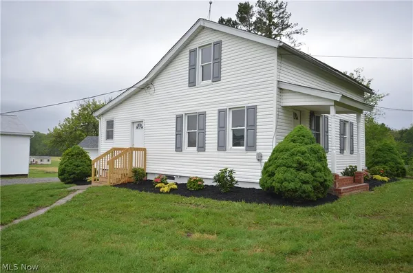 $298,700 | 989 Industry Road, Atwater, OH 44201