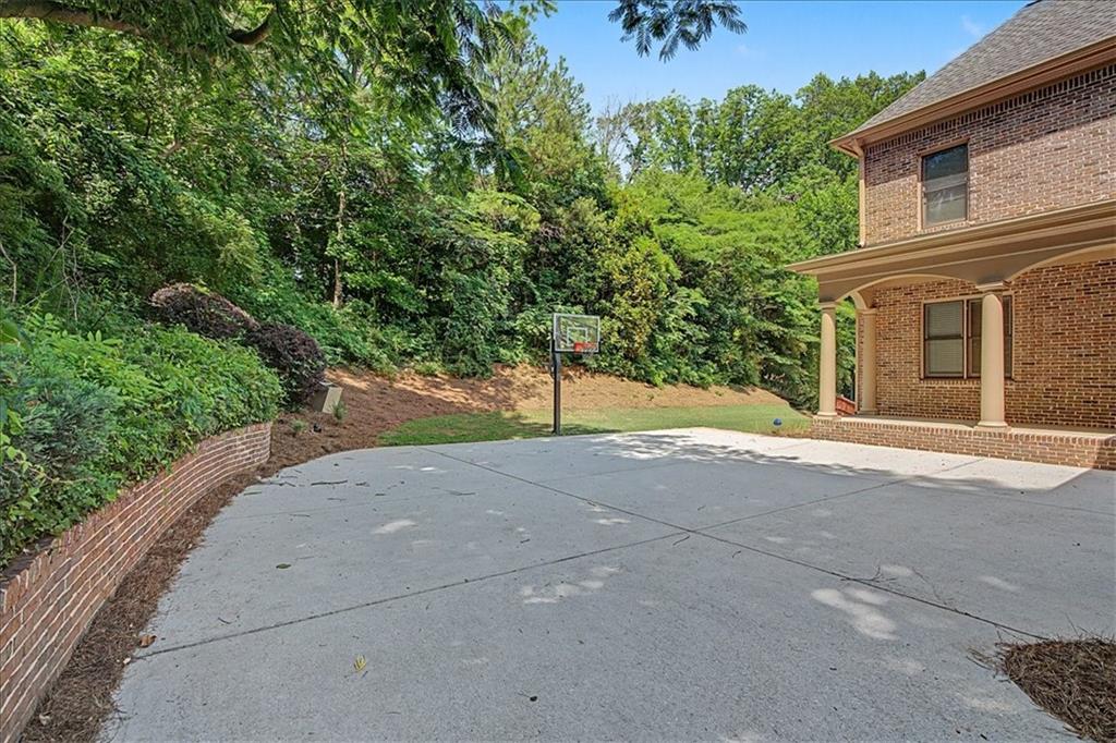 3880 Stratford Walk Circle Atlanta, GA 30342 - Photo 39 of 48