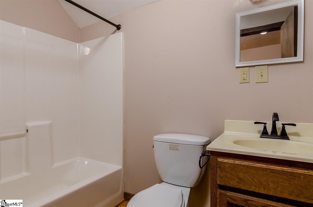 18 Anders Road Greenville, SC 29617 - Photo 22 of 35 Gallery Image 22