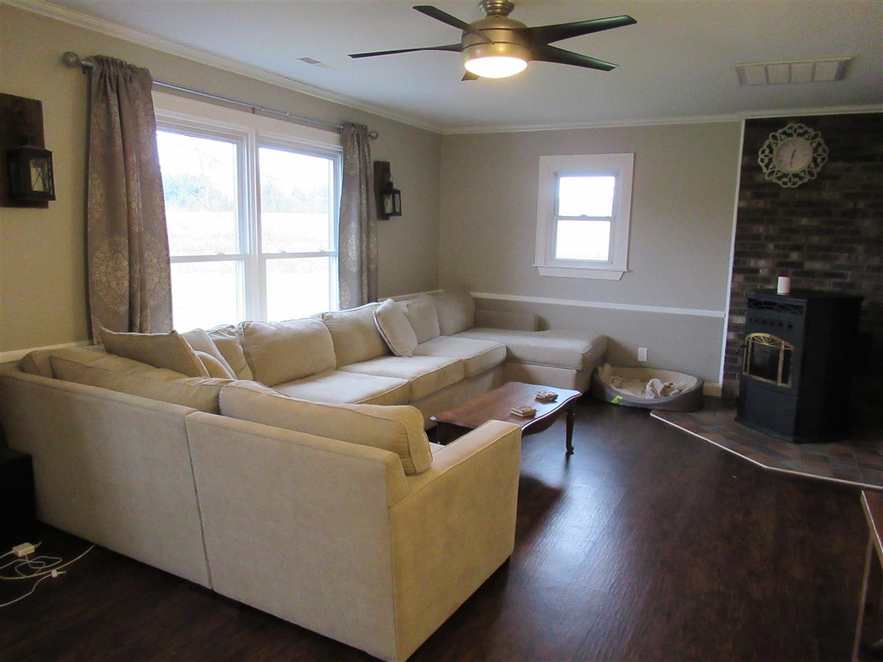 8454 Potter Road Flushing, MI 48433 - Photo 12 of 30 31399774-11.JPG