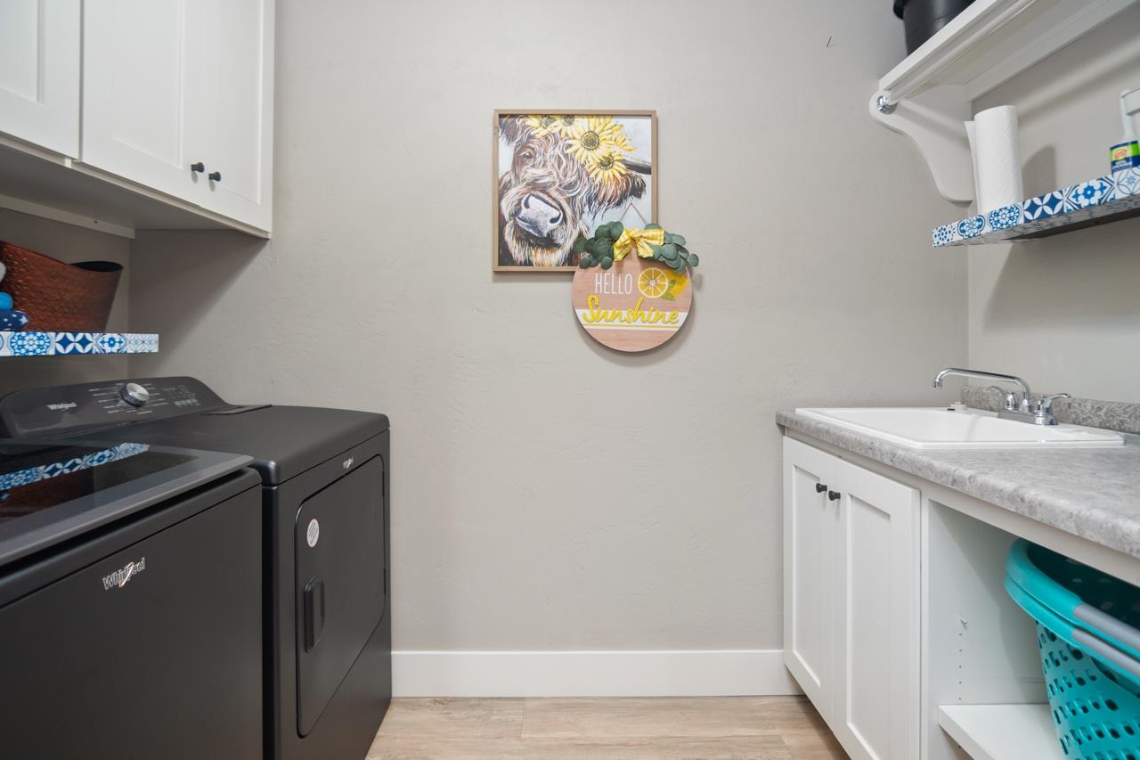 W5598 Hoelzel Way Appleton, WI 54915 - Photo 22 of 64