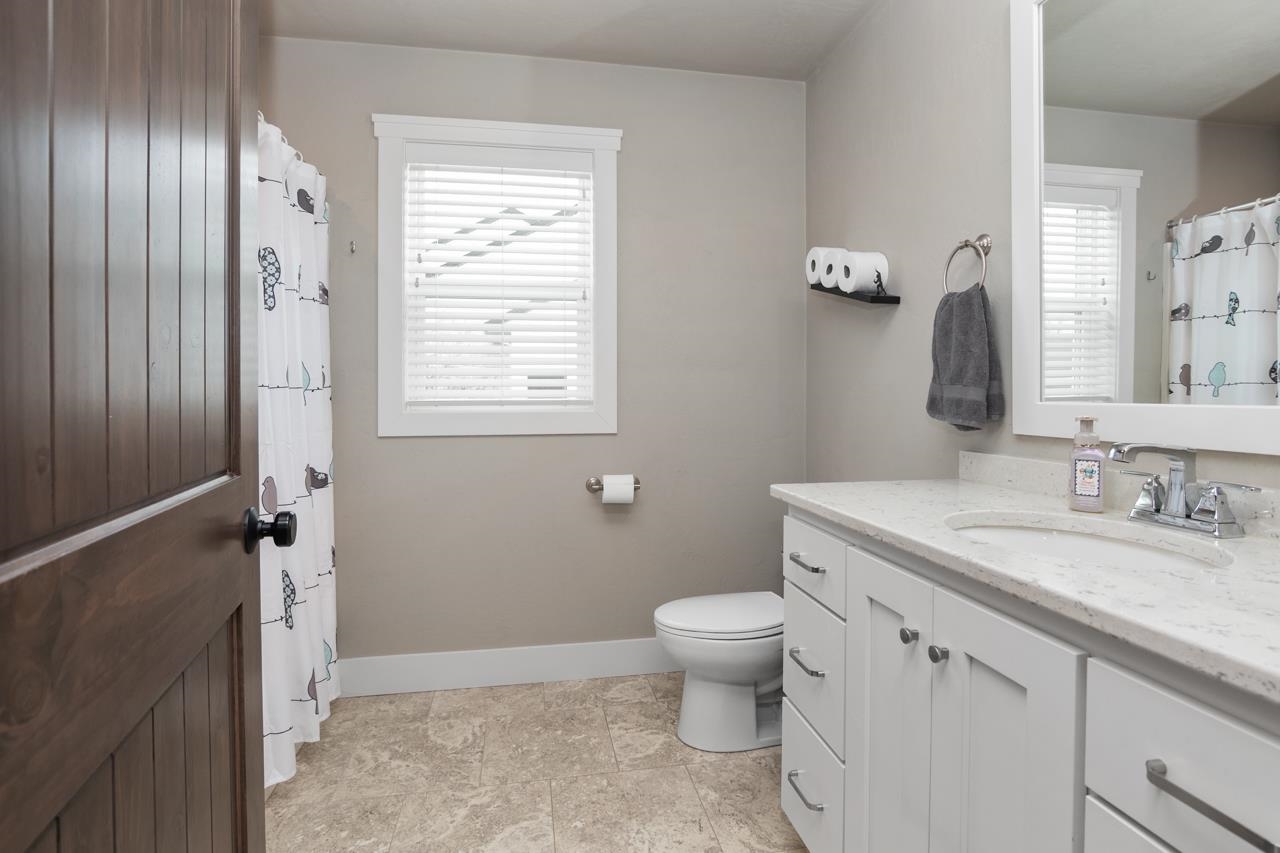 W5598 Hoelzel Way Appleton, WI 54915 - Photo 32 of 64