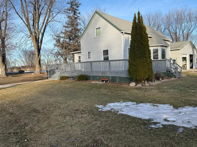 $275,000 | 102 Northeast 7th Street, Fulda, MN 56131