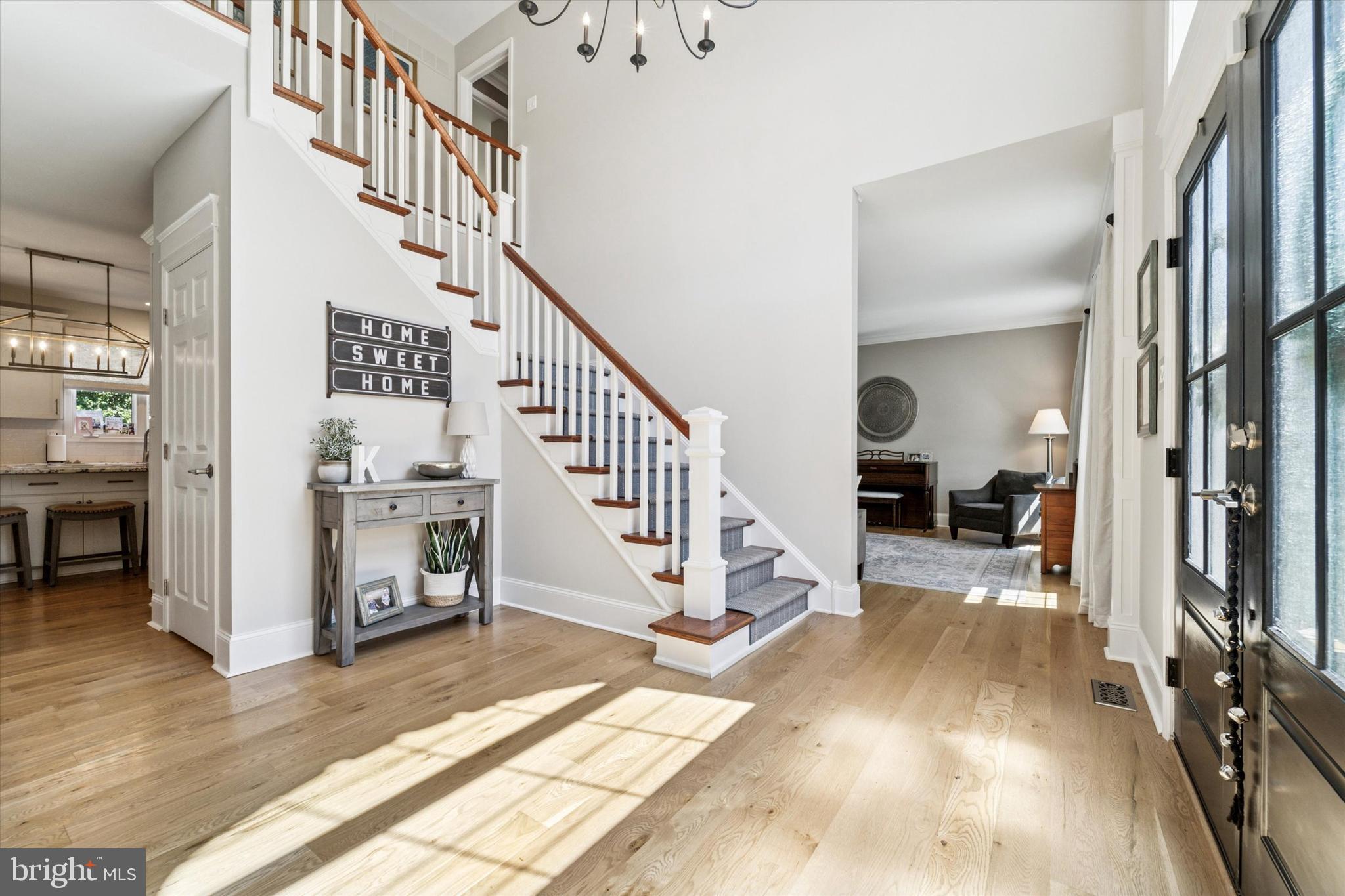 5 Stoney End Road Broomall, PA 19008 - Photo 4 of 48 a view of entryway and hall