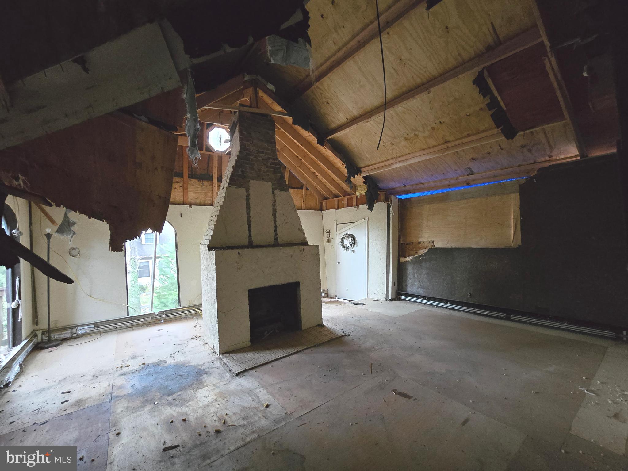 11 Spruce Road Newtown Square, PA 19073 - Photo 16 of 35 a view of empty room with wooden floor