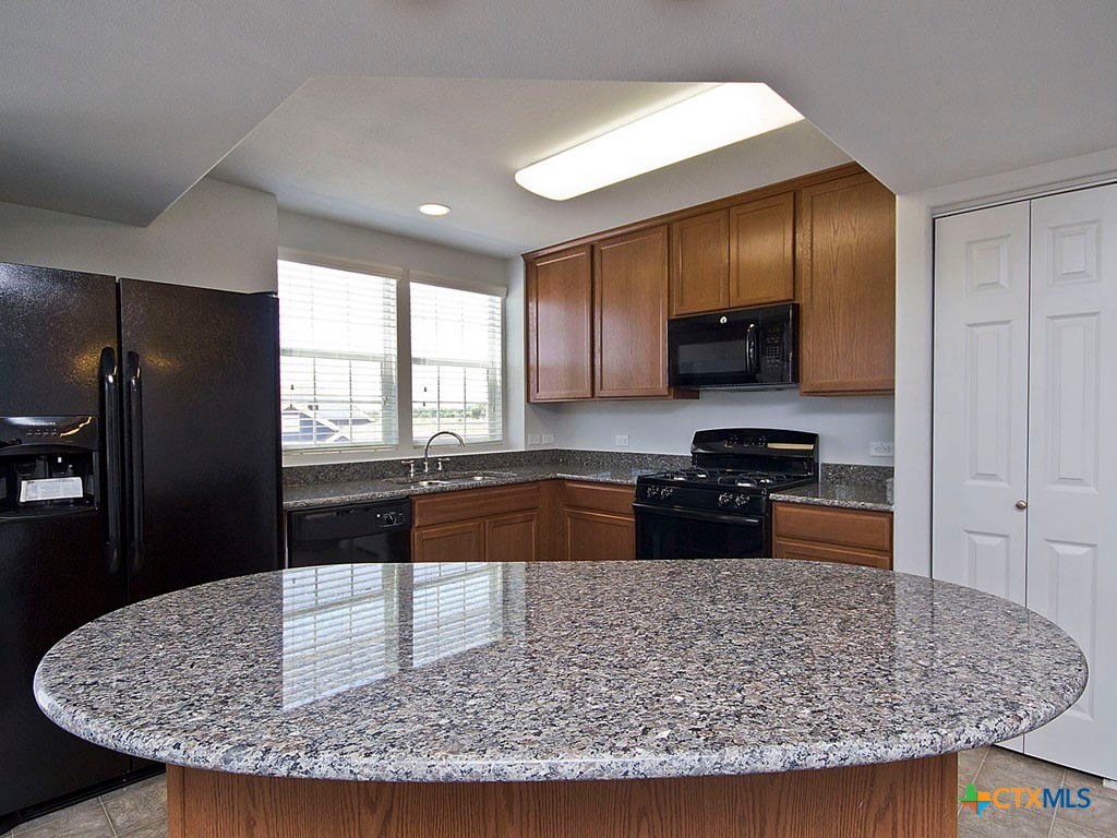 332 Trestle Tree, Unit AB San Marcos, TX 78666 - Photo 14 of 23