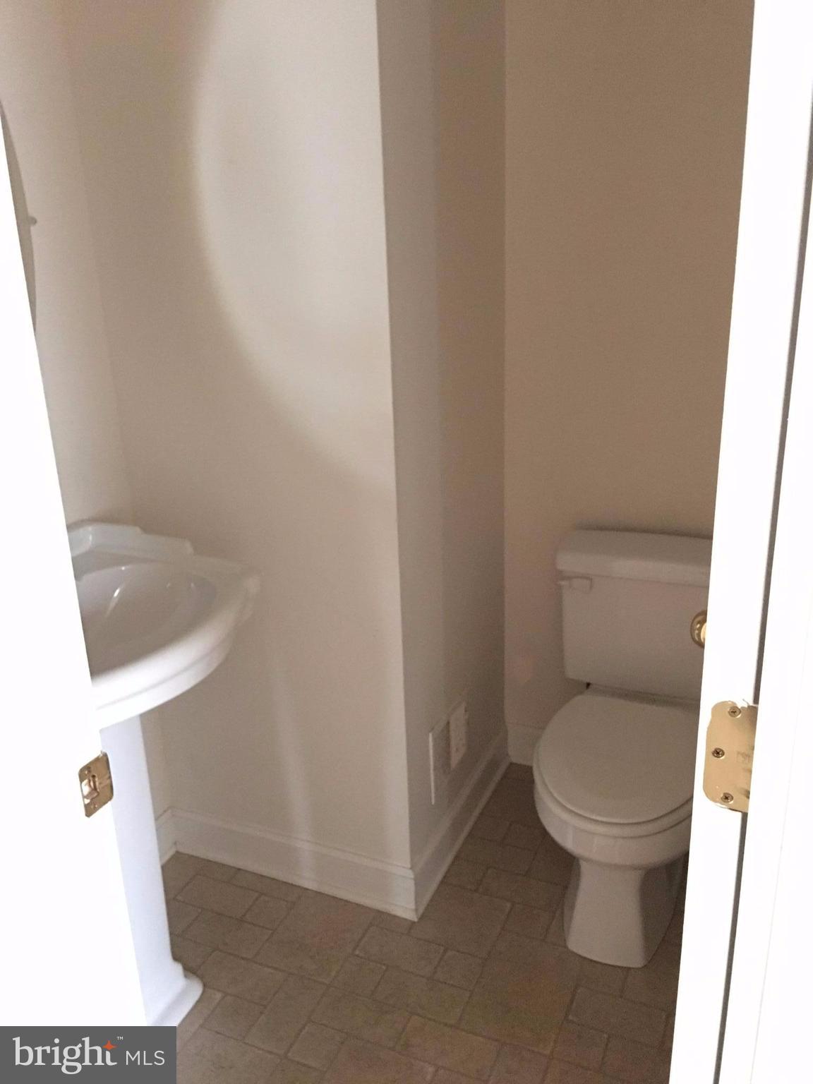 2281 Freezeland Road Linden, VA 22642 - Photo 17 of 23 Half bath on main level