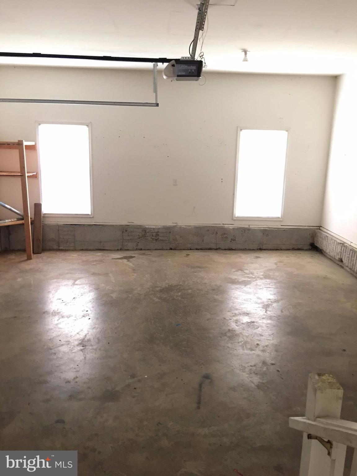 2281 Freezeland Road Linden, VA 22642 - Photo 18 of 23 Garage