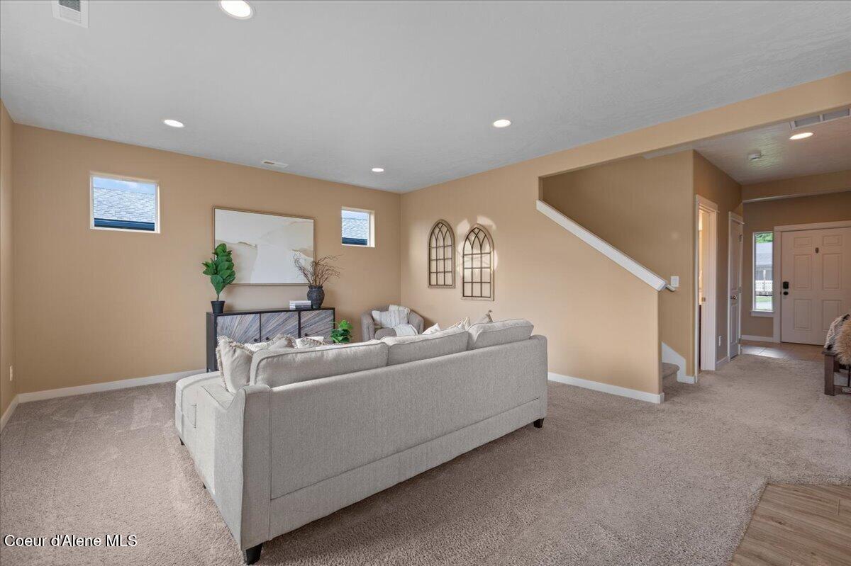 210 4th Street Dover, ID 83825 - Photo 22 of 70 22-Living Room