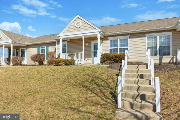 $2,000 | 110 West Harmony Drive, Unit 107, Pottstown, PA 19464