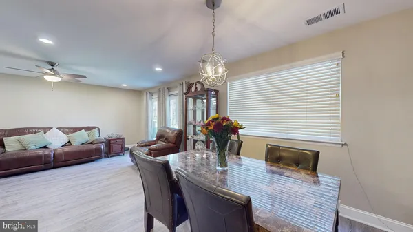 $269,900 | 115 East Kings Highway, Unit 325, Maple Shade, NJ 08052