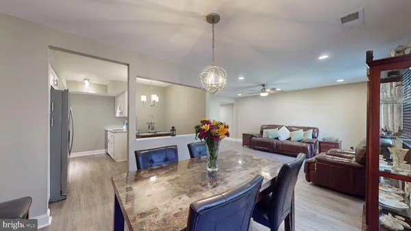 $269,900 | 115 East Kings Highway, Unit 325, Maple Shade, NJ 08052
