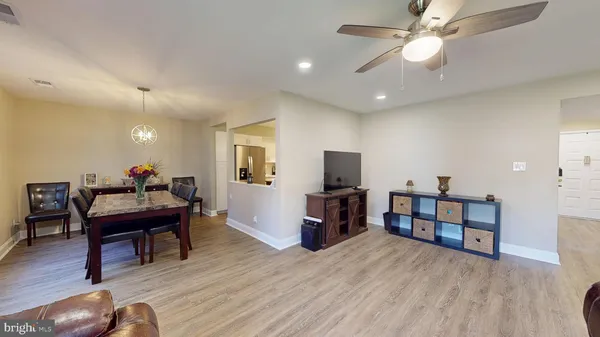 $269,900 | 115 East Kings Highway, Unit 325, Maple Shade, NJ 08052