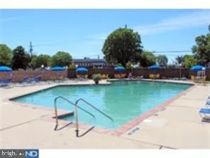 $269,900 | 115 East Kings Highway, Unit 325, Maple Shade, NJ 08052