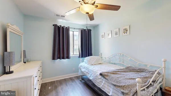 $269,900 | 115 East Kings Highway, Unit 325, Maple Shade, NJ 08052