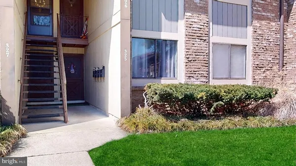 $269,900 | 115 East Kings Highway, Unit 325, Maple Shade, NJ 08052