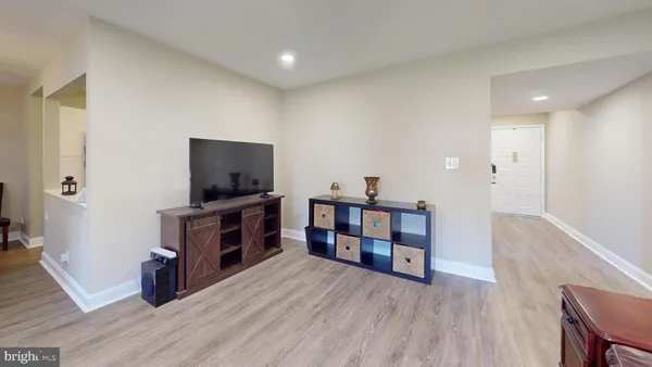 $269,900 | 115 East Kings Highway, Unit 325, Maple Shade, NJ 08052