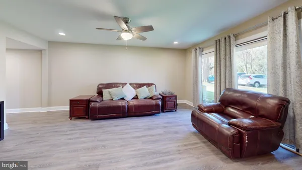 $269,900 | 115 East Kings Highway, Unit 325, Maple Shade, NJ 08052