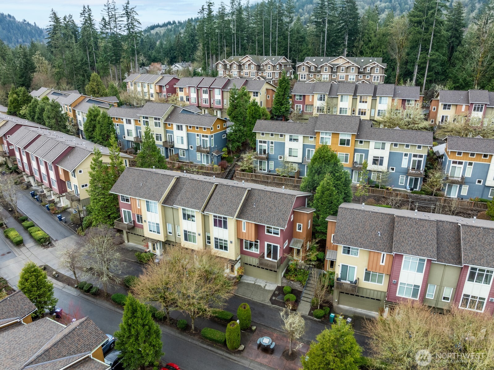 133 Cougar Ridge Road Northwest, Unit 1405 Issaquah, WA 98027 - Photo 22 of 30 a aerial view of multiple houses