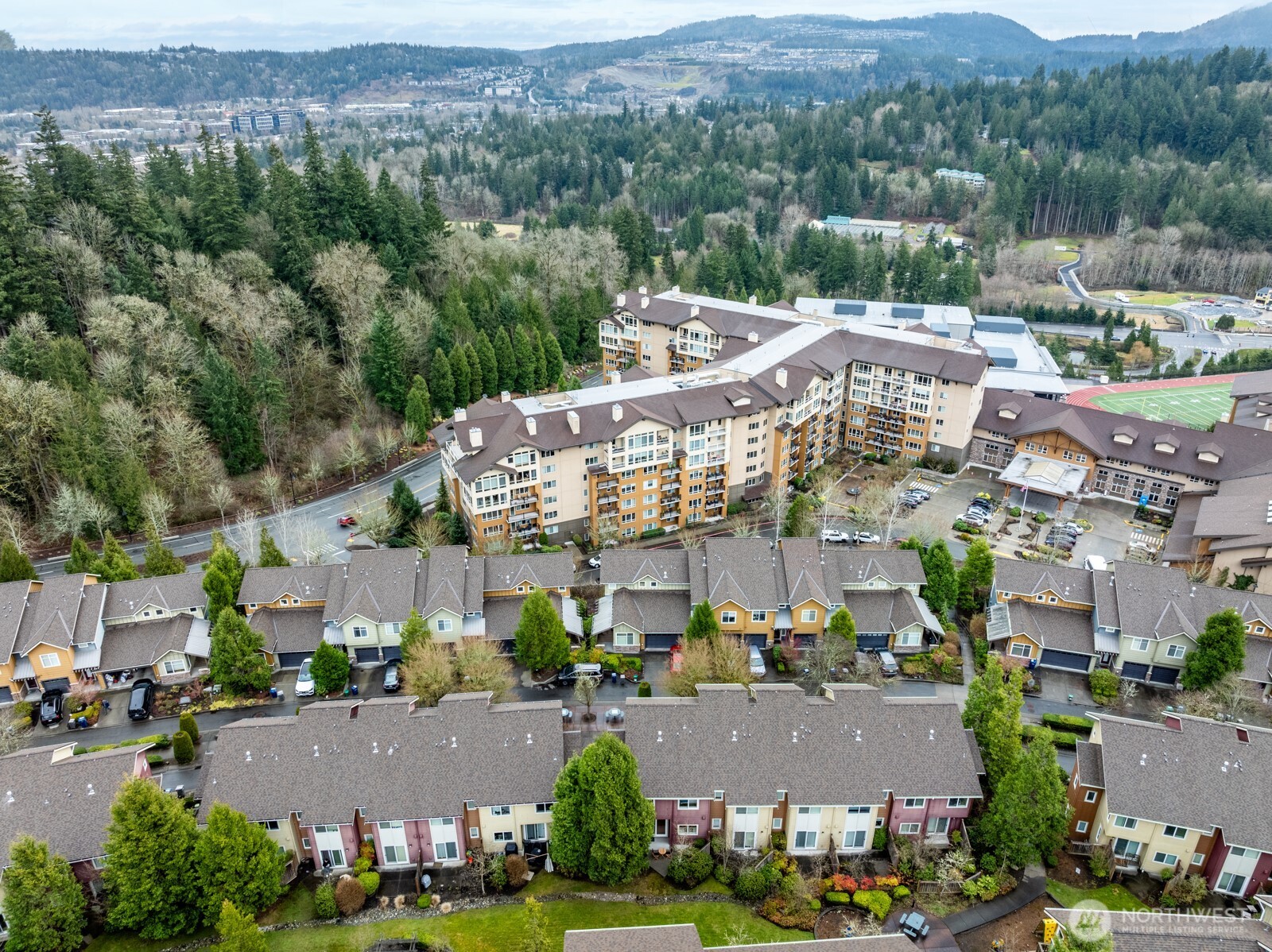 133 Cougar Ridge Road Northwest, Unit 1405 Issaquah, WA 98027 - Photo 25 of 30 an aerial view of a city