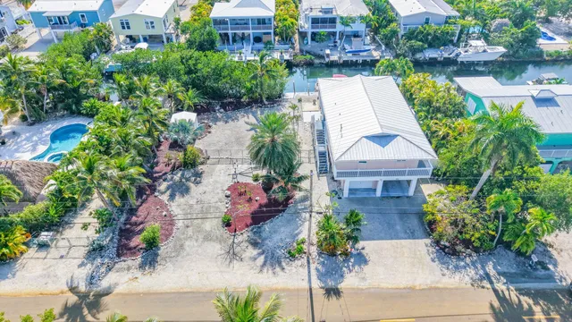 $1,250,000 | 27426 Martinique Lane, Summerland Key, FL 33042