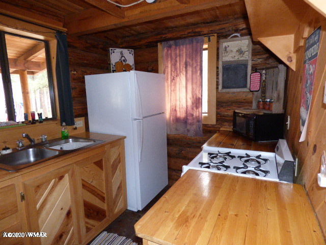 4 R Acr 2087 Alpine, AZ 85920 - Photo 3 of 21