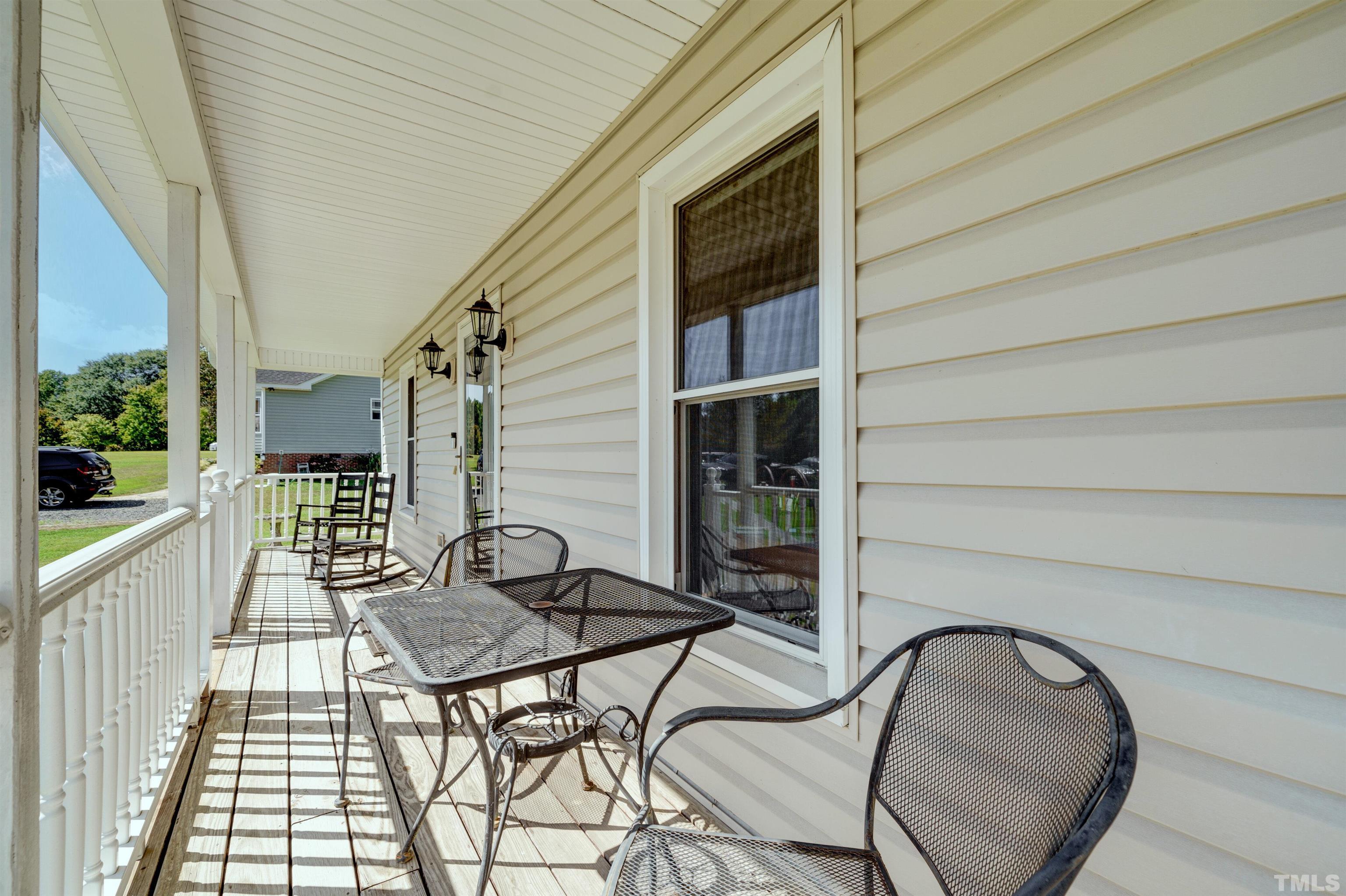 429 South Meadow Road Raleigh, NC 27603 - Photo 31 of 44 a house view with a seating space