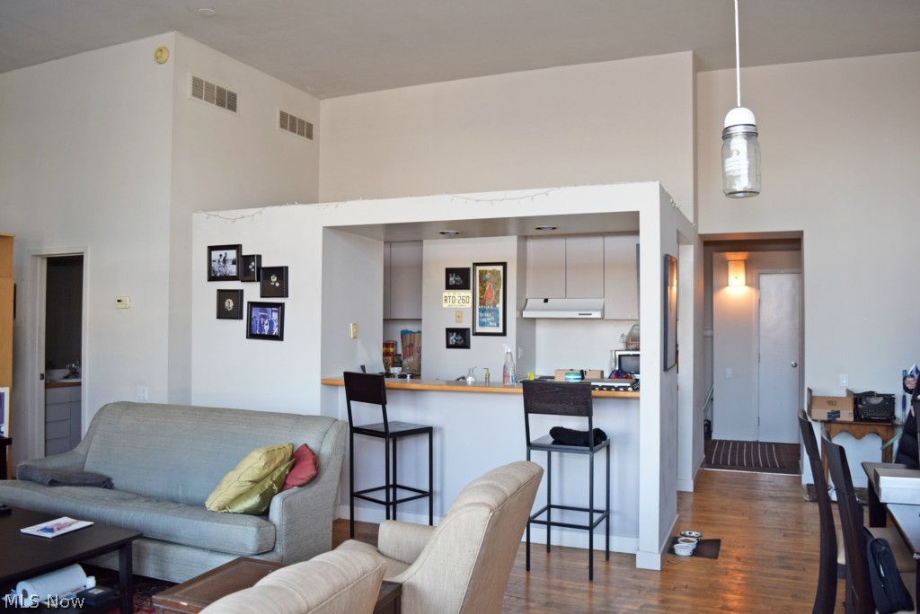 2043 Random Road, Unit 108 Cleveland, OH 44106 - Photo 5 of 15