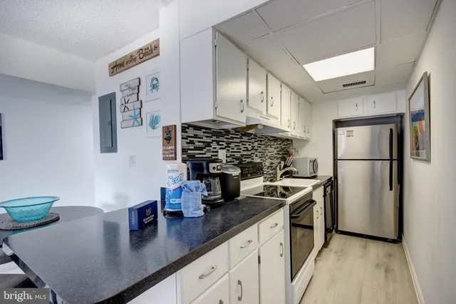 $290,000 | 13400 Coastal Highway, Unit N402, Ocean City, MD 21842