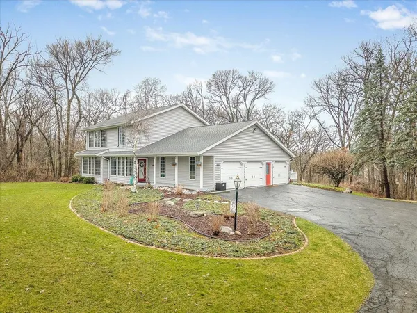 $550,000 | 6800 West Thornapple Drive, Janesville, WI 53548
