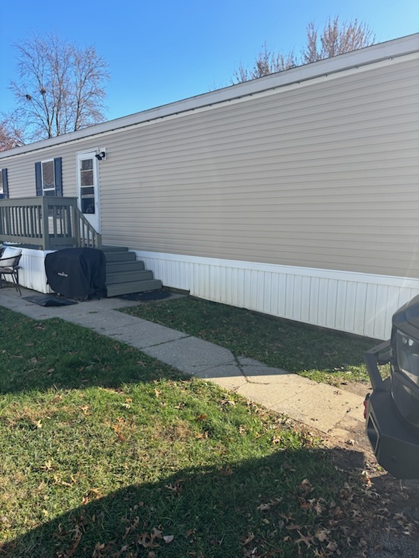 1525 Iron Trail East Indianapolis, IN 46234 - Photo 3 of 30