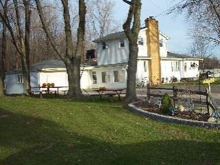 285 Nadeau Road Monroe, MI 48162 - Photo 1 of 8 684295.JPG