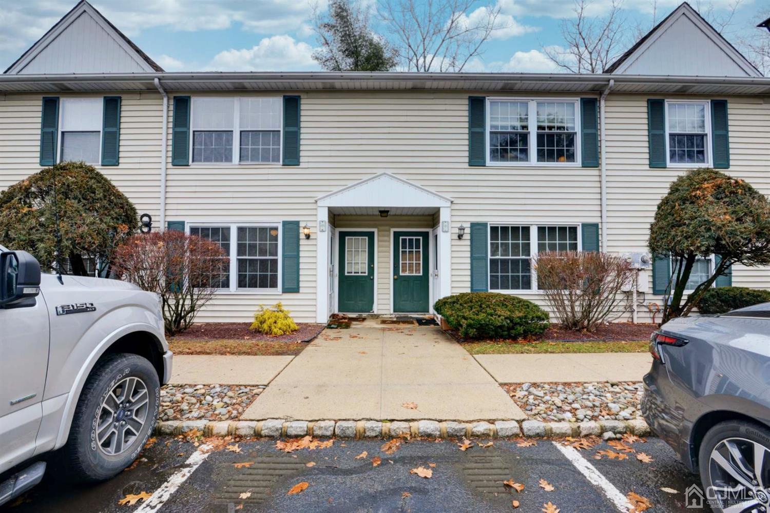 33 Hanover Square Middlesex, NJ 08846 - Photo 5 of 7 Gallery Image 5