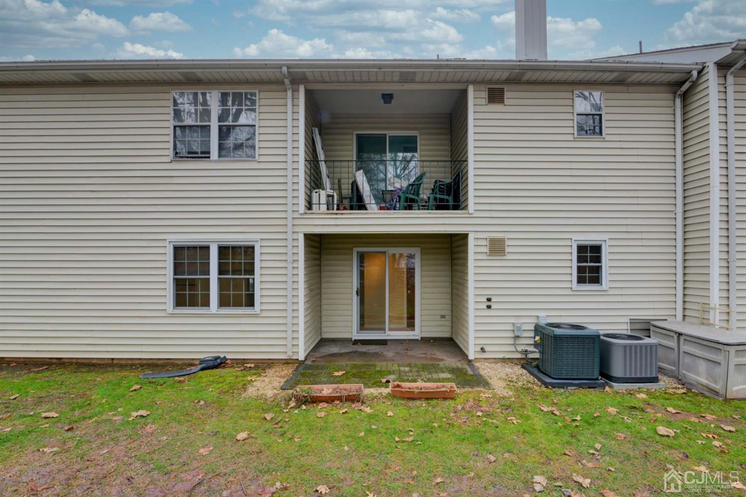 33 Hanover Square Middlesex, NJ 08846 - Photo 7 of 7 Gallery Image 7