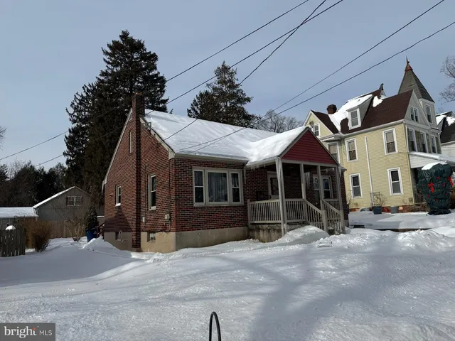 $295,000 | 14 Laird Street, West Lawn, PA 19609