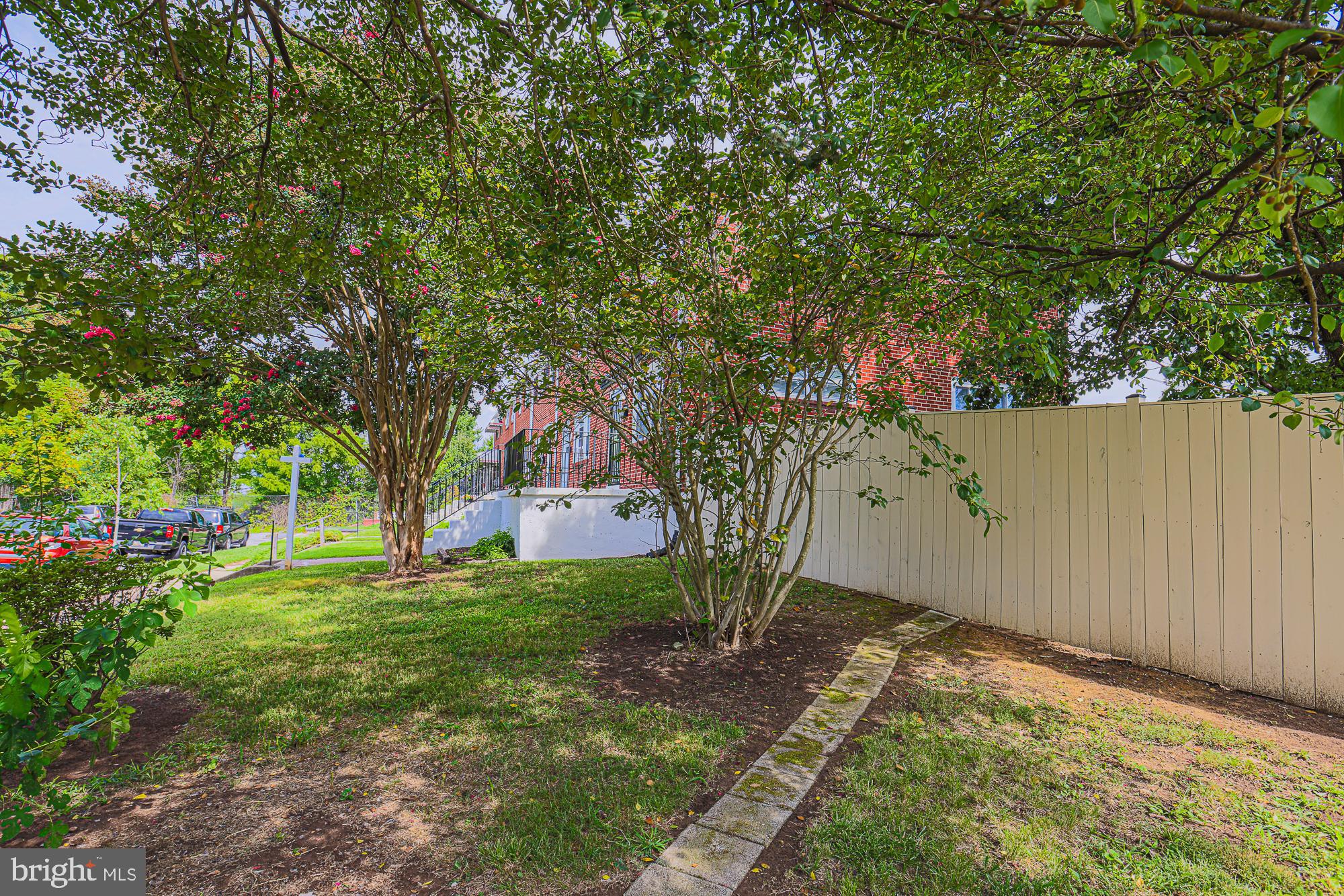 191 Alstun Road Essex, MD 21221 - Photo 6 of 40 a backyard of a house with lots of green space
