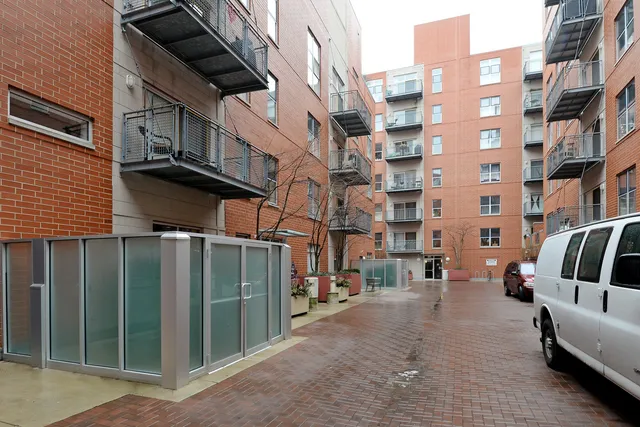 $3,500 | 1210 Chicago Avenue, Unit 209, Evanston, IL 60202