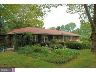 4432 Lehnenberg Road Riegelsville, PA 18077 - Photo 1 of 6