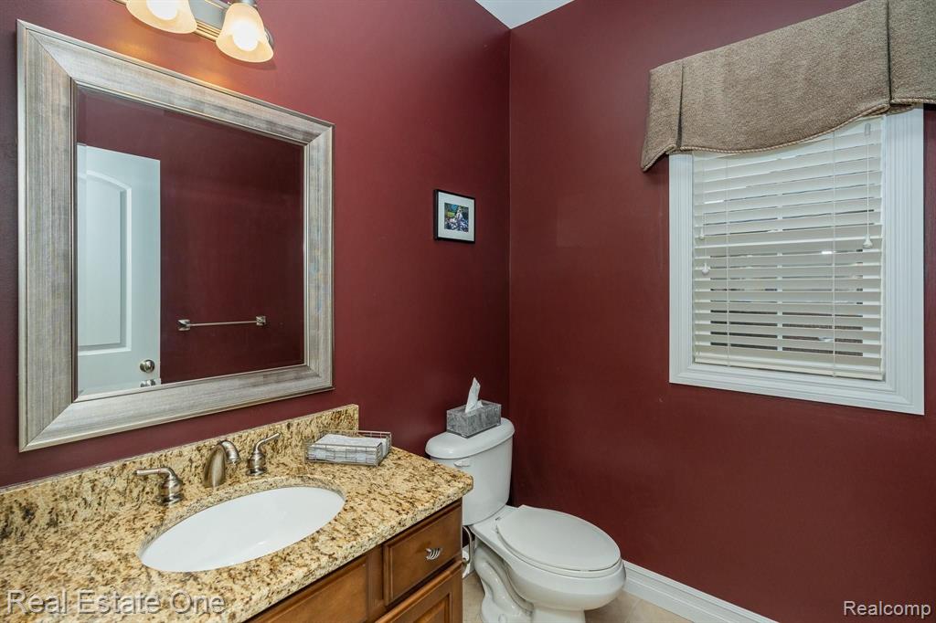 545 Andover Court, Unit 37 Rochester Hills, MI 48306 - Photo 31 of 37