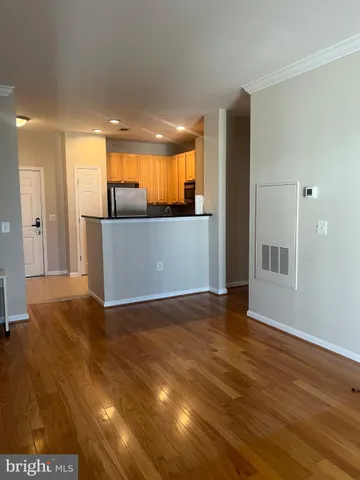 $2,100 | 2465 Army Navy Drive, Unit 1310, Arlington, VA 22206