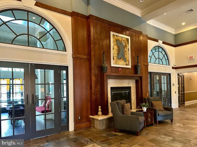 $2,100 | 2465 Army Navy Drive, Unit 1310, Arlington, VA 22206