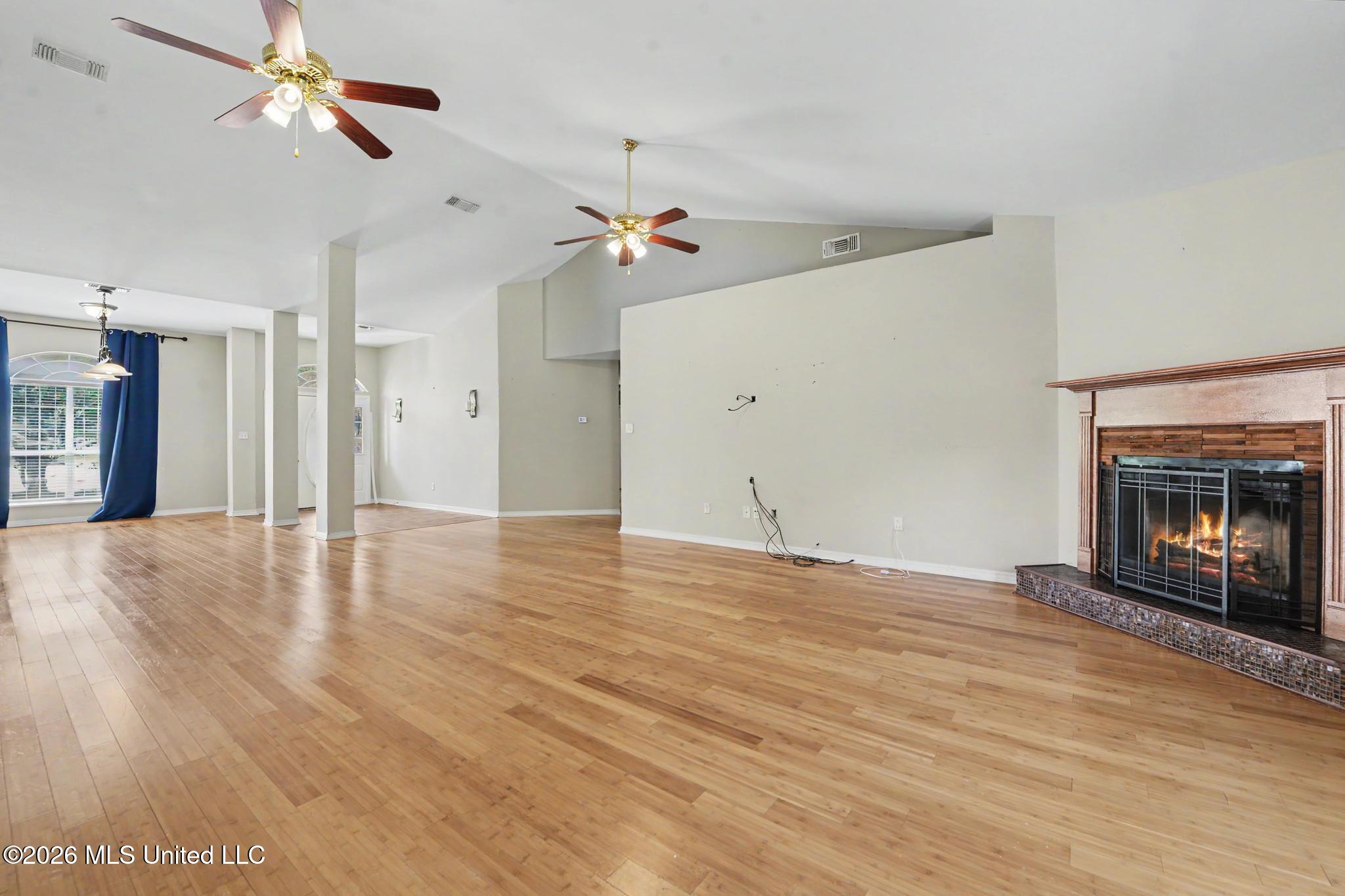15414 Vick Road Gulfport, MS 39503 - Photo 5 of 35 006
