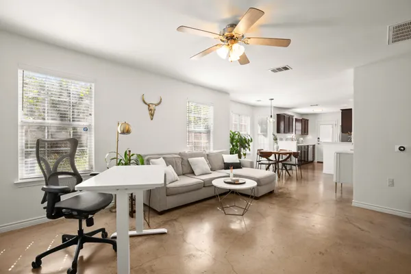 7000 Villita Avenida Street, Austin, TX 78741