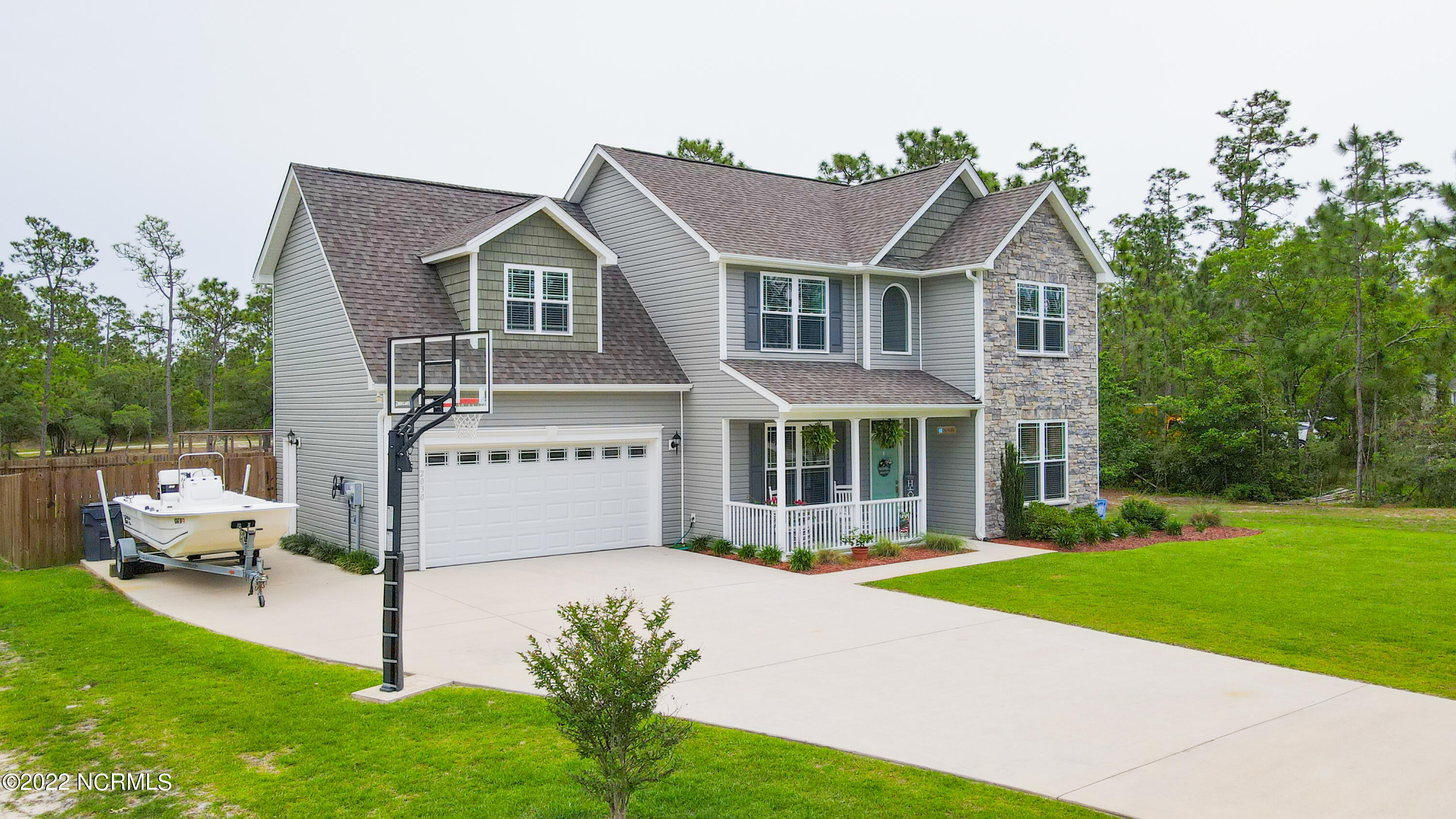 2030 Jamesville Lane Boiling Spring Lakes, NC 28461 - Photo 4 of 38 Front left