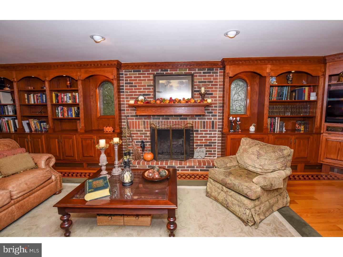 2318 Stahl Road Huntingdon Valley, PA 19006 - Photo 9 of 25 Family Room