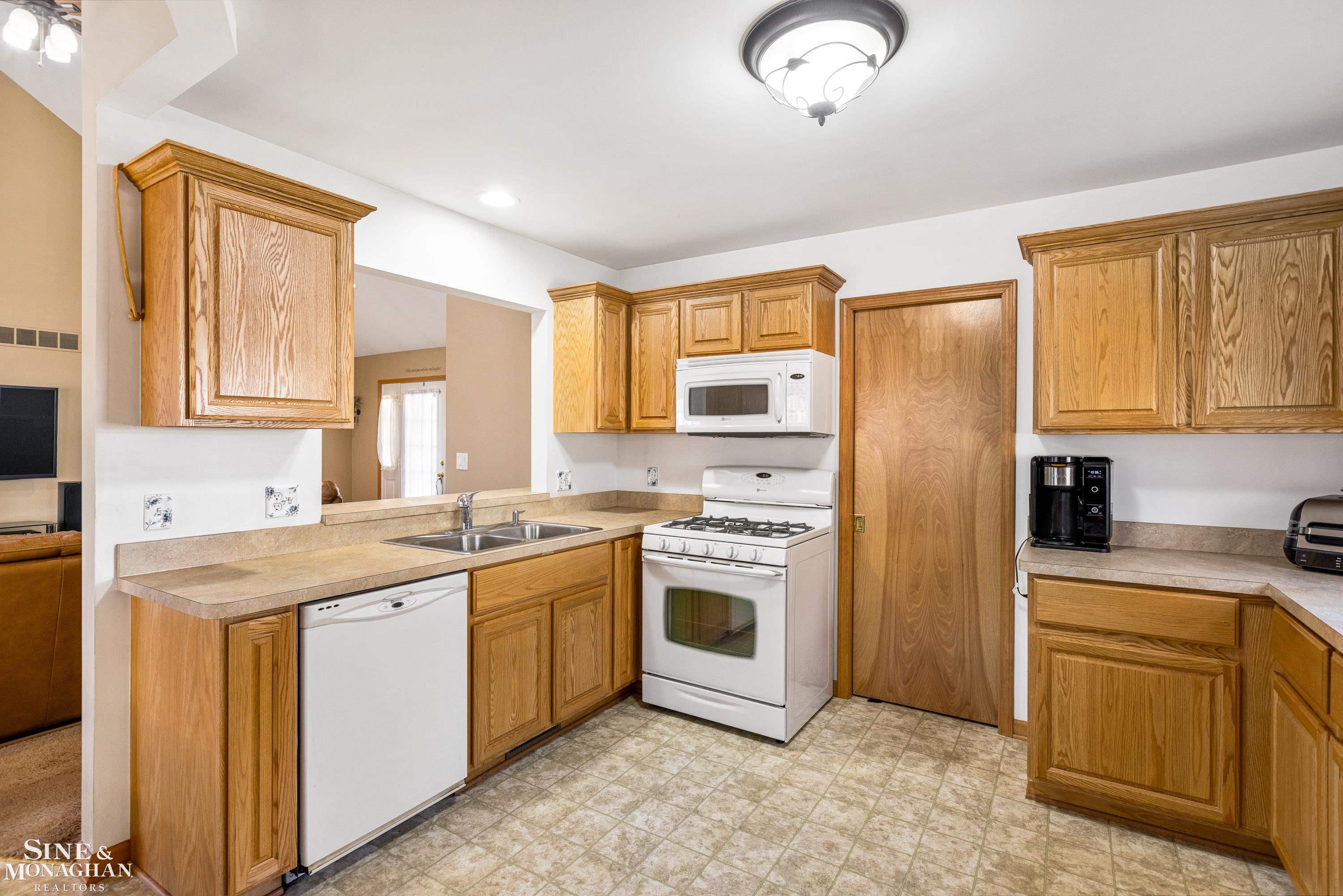8520 Smiths Creek Road Goodells, MI 48027 - Photo 16 of 41 50138116-eb361dee-cd7e-4cb7-82d2-dec78f8dba7a.JPG