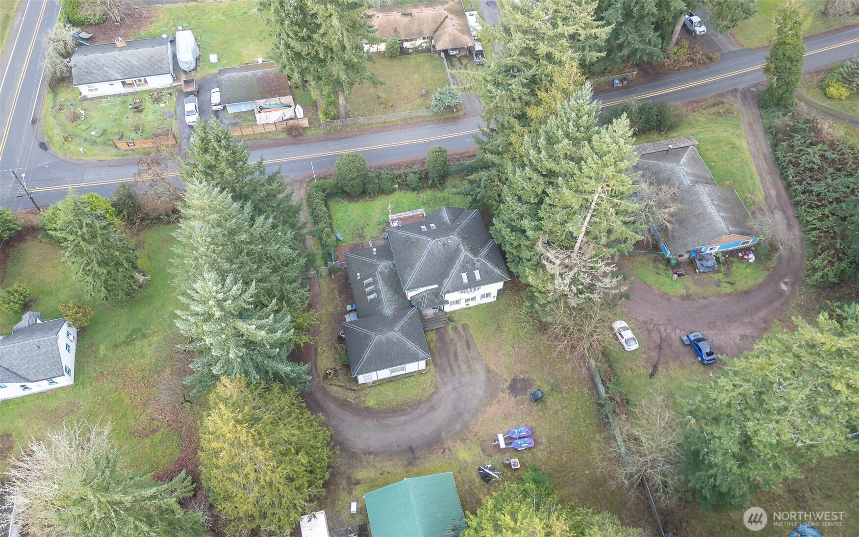4048 Southeast Horstman Road Port Orchard, WA 98366 - Photo 39 of 40 an aerial view of a residential houses with outdoor space
